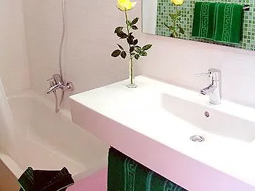 Udalla Park - & 3*